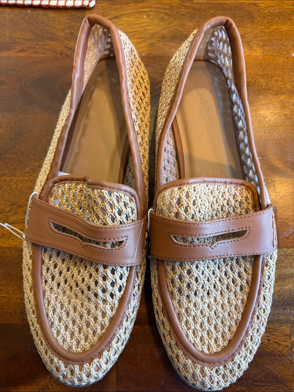 Universal Thread Woven Loafers in Tan and Brown. Women’s Size 10